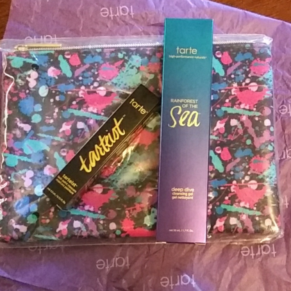Tarte mini bubdle & make up bag